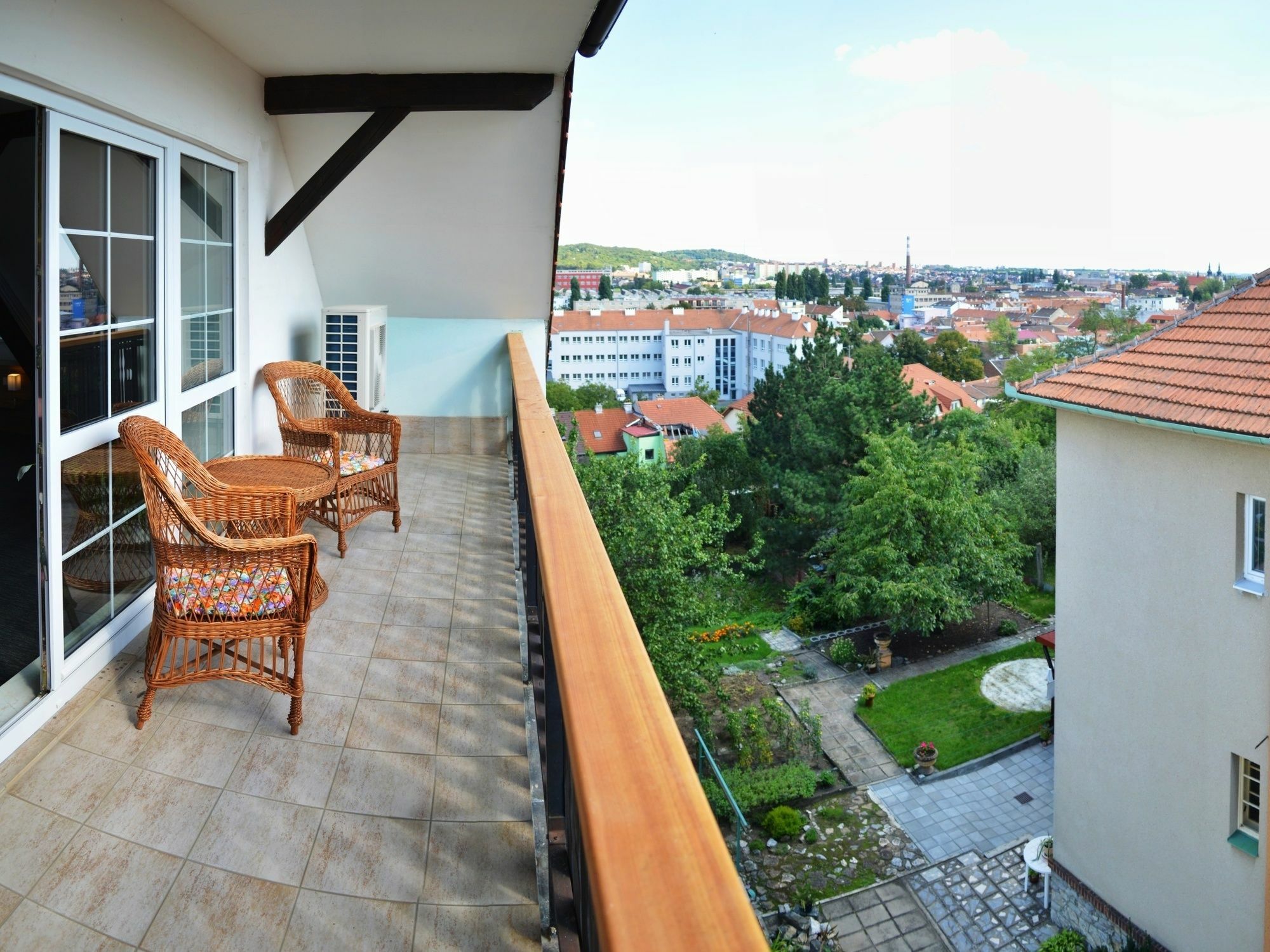 Penzion Bird'S Nest Brno Exterior foto